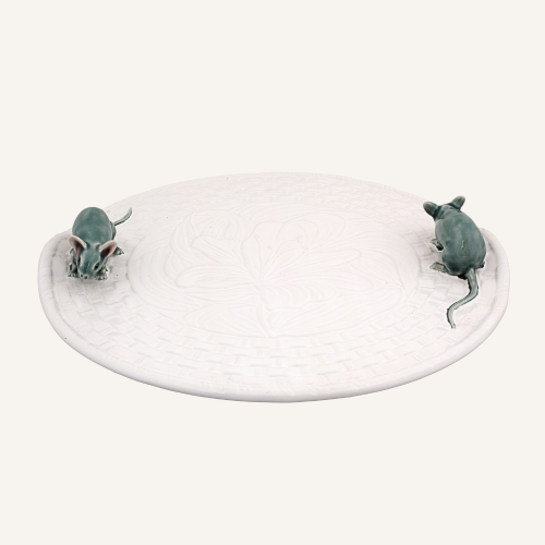 Ceramiczny talerz do serów z myszkami 31 cm Bordallo Pinheiro White Lily.png