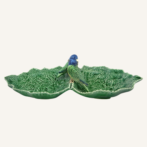 Ceramiczny podwójny liść z niebieskim ptaszkiem 34 cm Bordallo Pinheiro Leaves.png