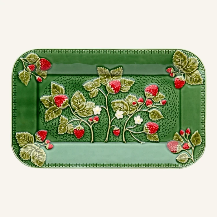 Ceramiczny półmisek prostokątny truskawki 34 cm Bordallo Pinheiro Strawberries.png