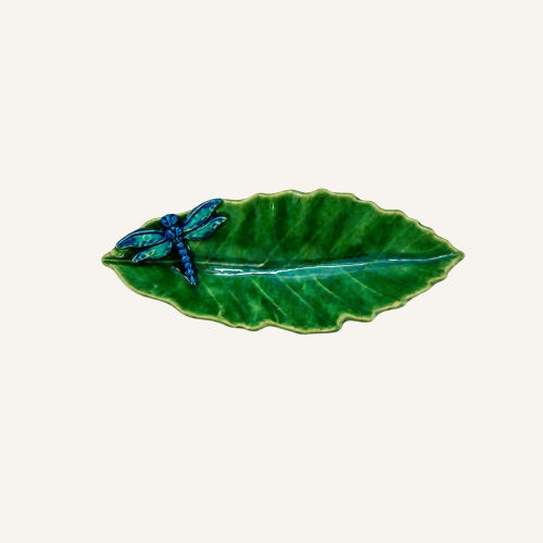 Ceramiczny liść kasztanowca z ważką 16 cm Bordallo Pinheiro Countryside Leaves.png