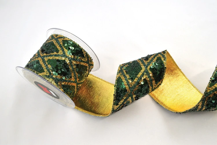 Wstążka dekoracyjna Juliet, zielono-złota, 10 cm × 4,5 m – aranżacja