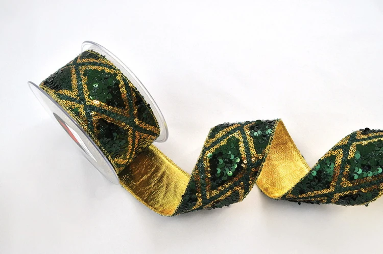 Wstążka dekoracyjna Juliet, zielono-złota, 6,7 cm × 4,5 m – aranżacja