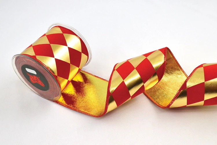 Wstążka dekoracyjna Arlecchino, czerwono-złota, 10 cm × 4,5 m – aranżacja