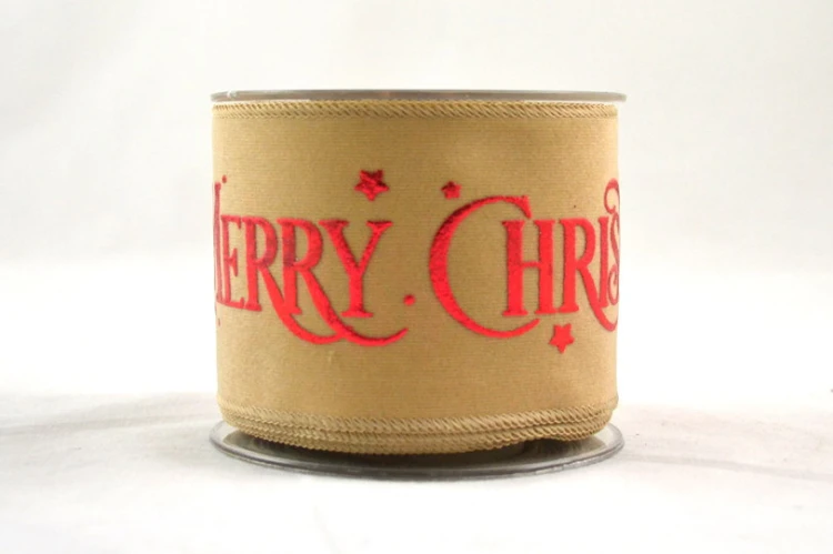 Wstążka aksamitna Merry Christmas, złoto-czerwona, 6 cm × 9 m – aranżacja
